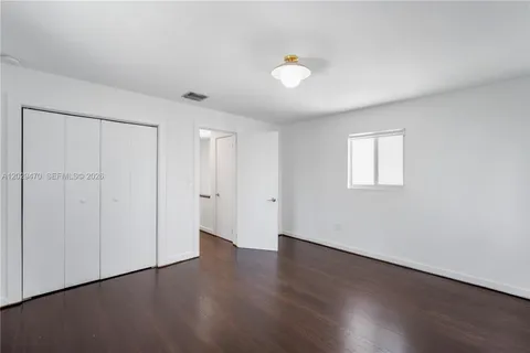 $9,500 | 550 West 49th Street, Miami Beach, FL 33140