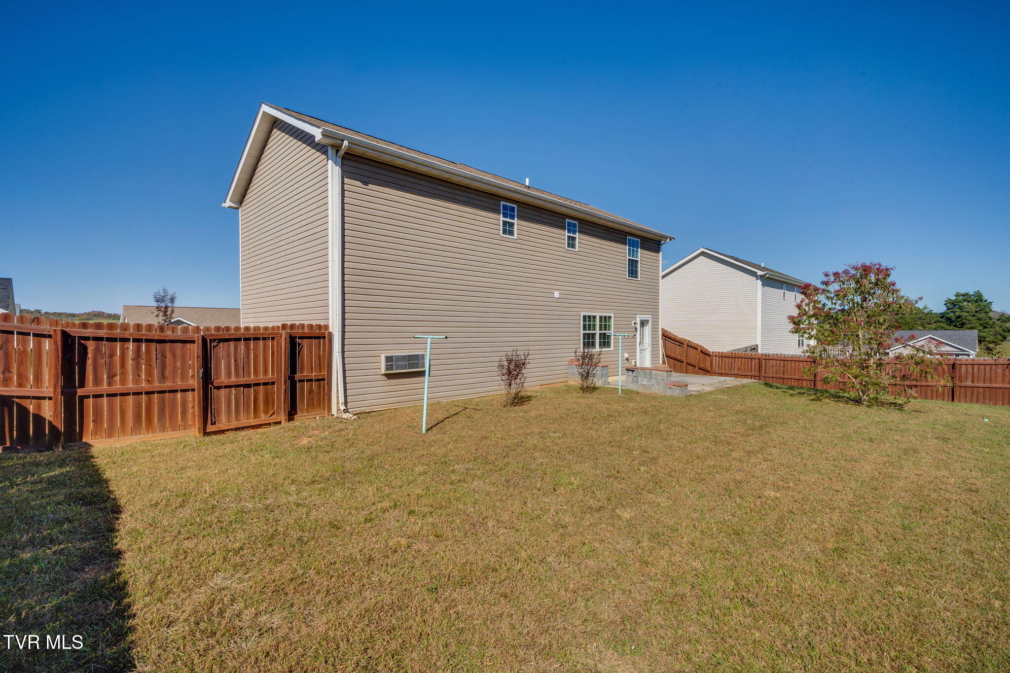 105 May Apple Road Bluff City, TN 37618 - Photo 28 of 30 28M