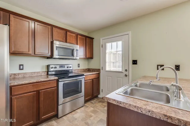 $295,000 | 105 May Apple Road, Bluff City, TN 37618