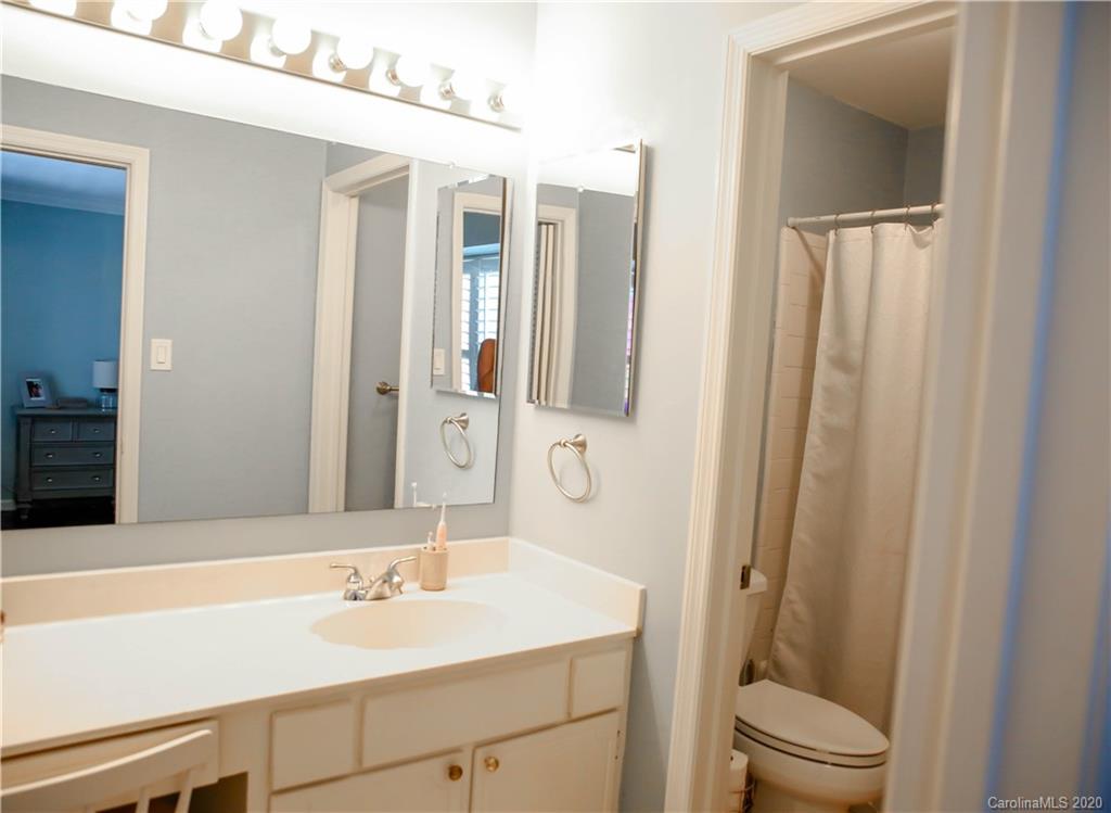 3524 Colony Road, Unit D Charlotte, NC 28211 - Photo 13 of 26 Gallery Image 13