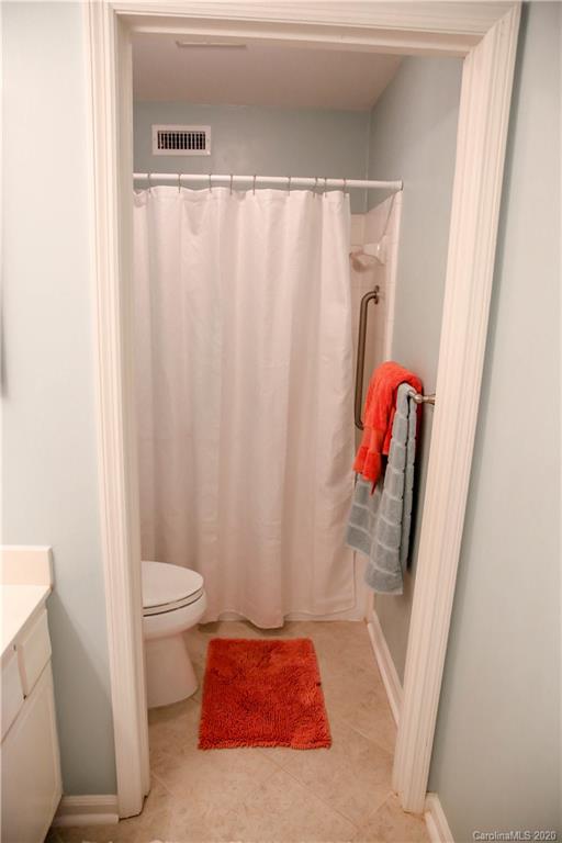 3524 Colony Road, Unit D Charlotte, NC 28211 - Photo 14 of 26 Gallery Image 14
