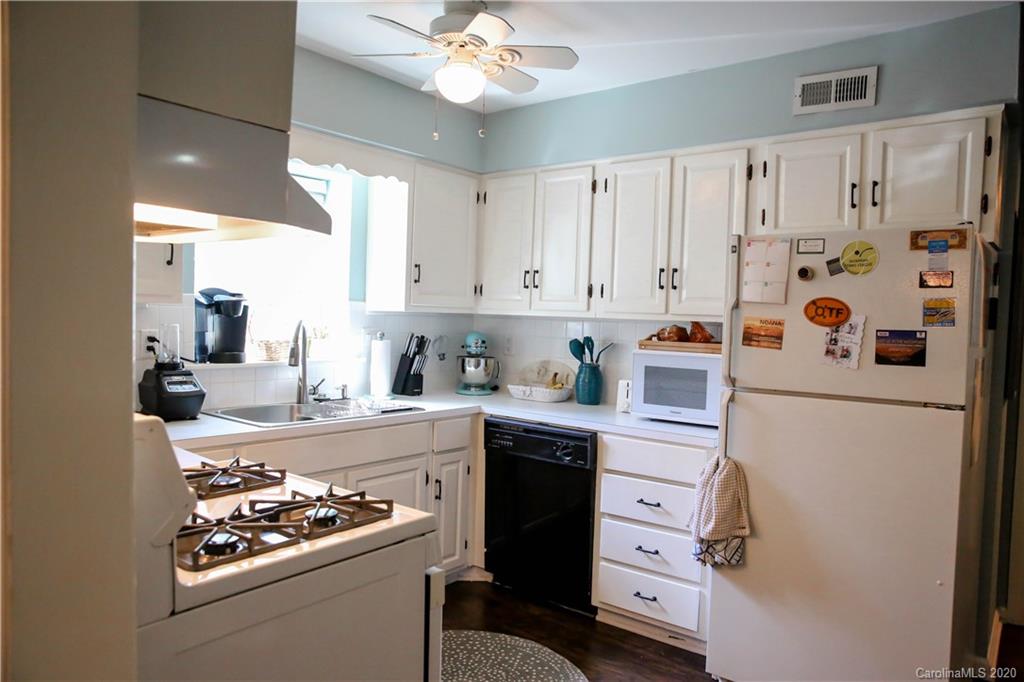 3524 Colony Road, Unit D Charlotte, NC 28211 - Photo 7 of 26 Gallery Image 7