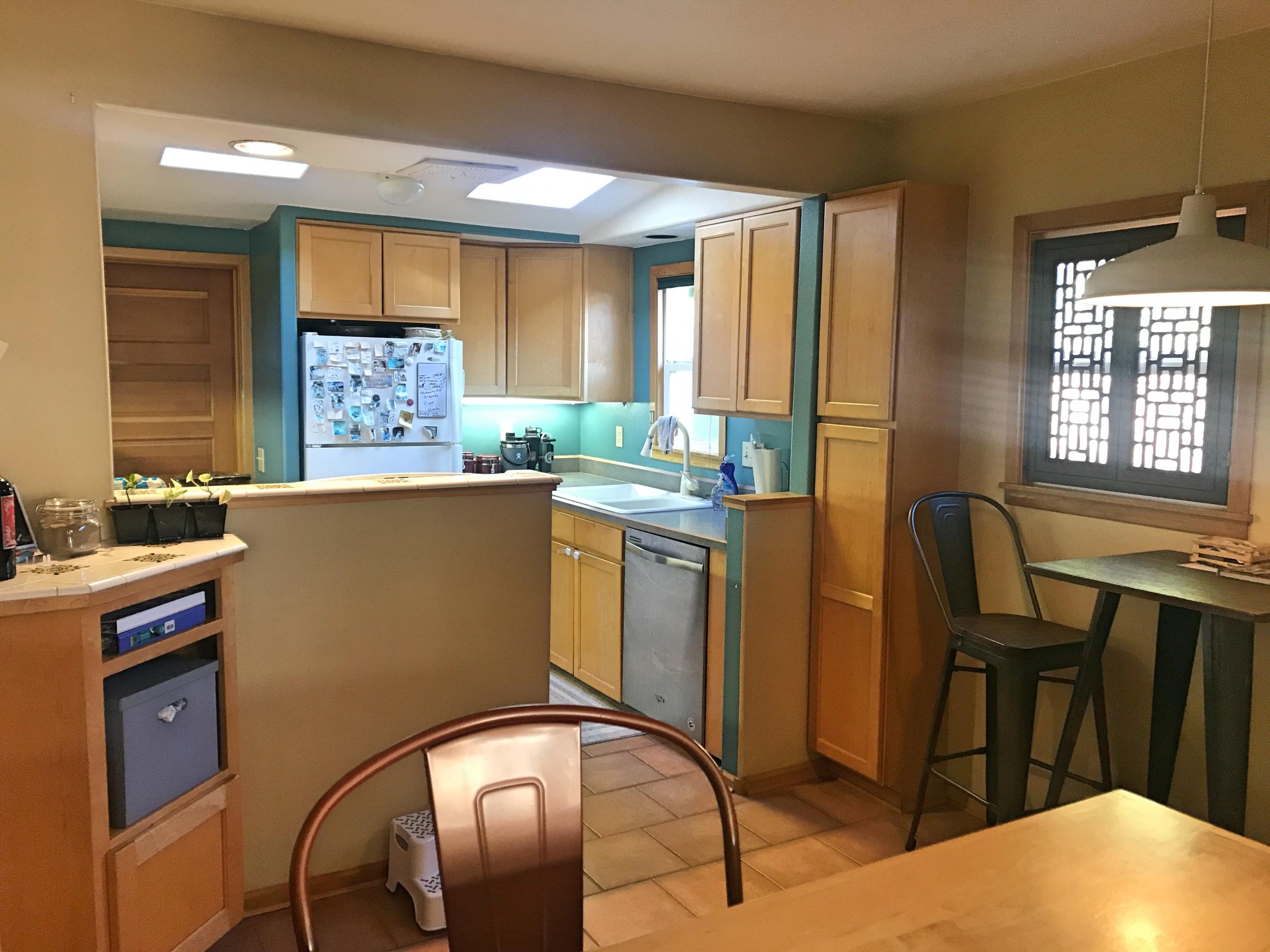 1973 Northwest Awbrey Road Bend, OR 97703 - Photo 6 of 24 Dining2