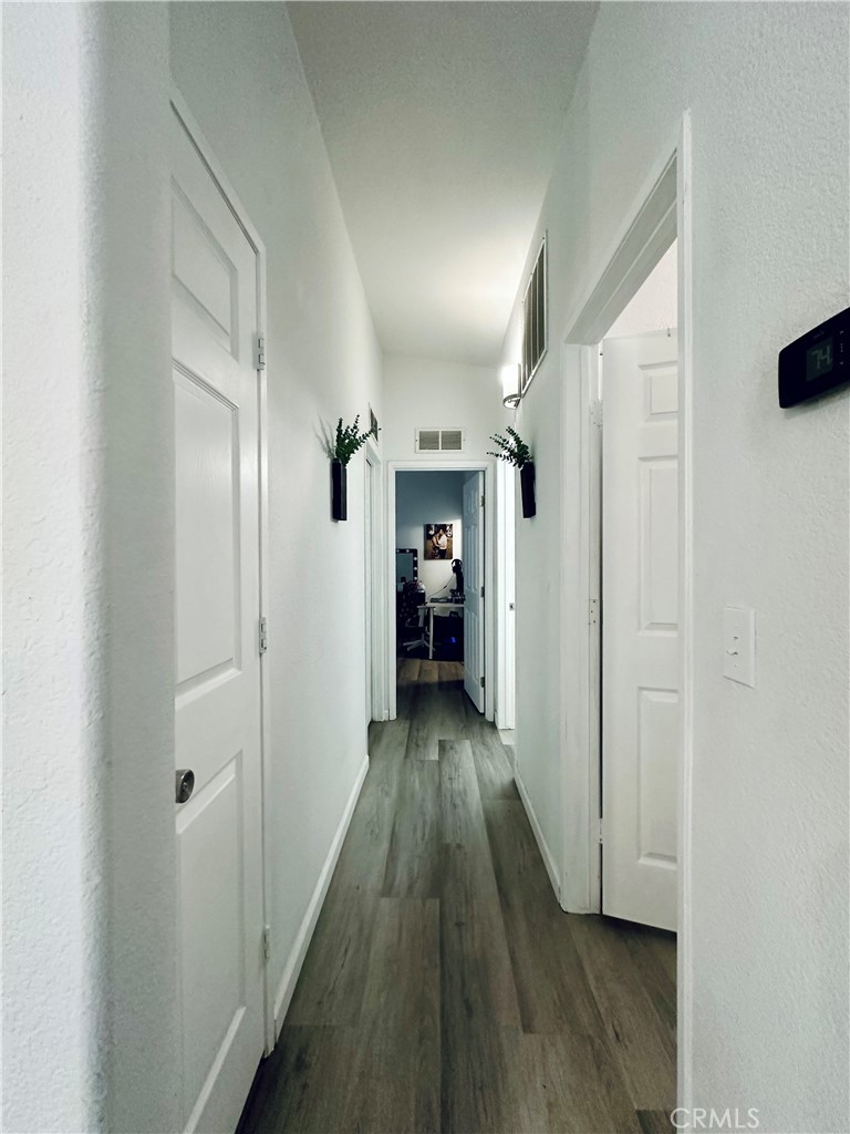 14352 Beach Boulevard, Unit 67 Westminster, CA 92683 - Photo 8 of 19 HALL WAY
