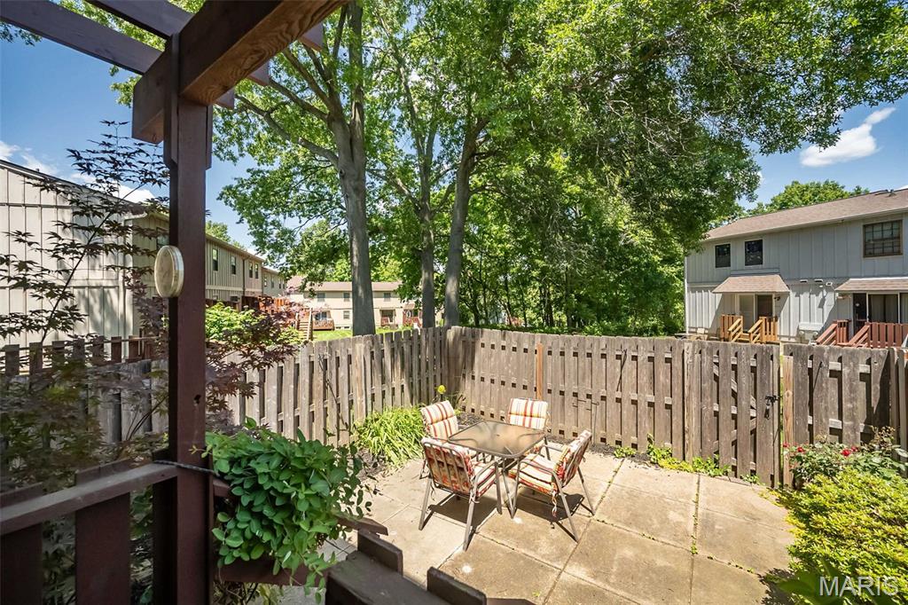 2370 Hidden Meadow Lane Ballwin, MO 63021 - Photo 26 of 34