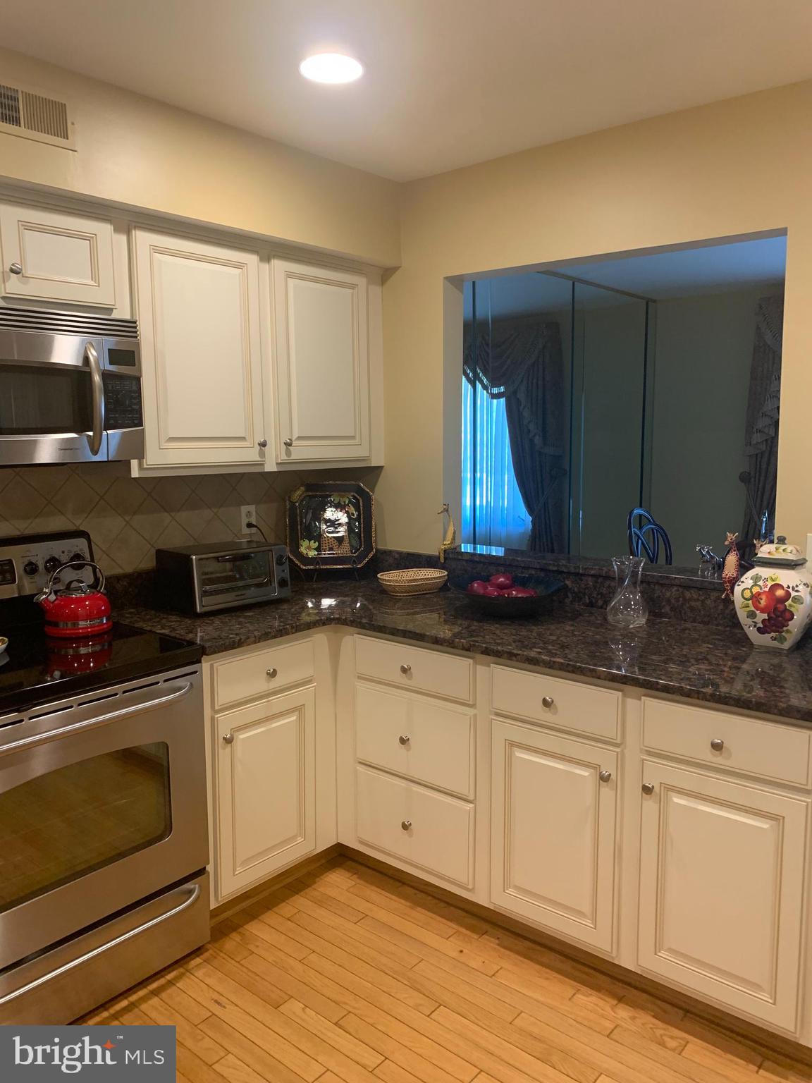 47 Harrison Road East West Chester, PA 19380 - Photo 3 of 22 Kitchen Open to Dining Room