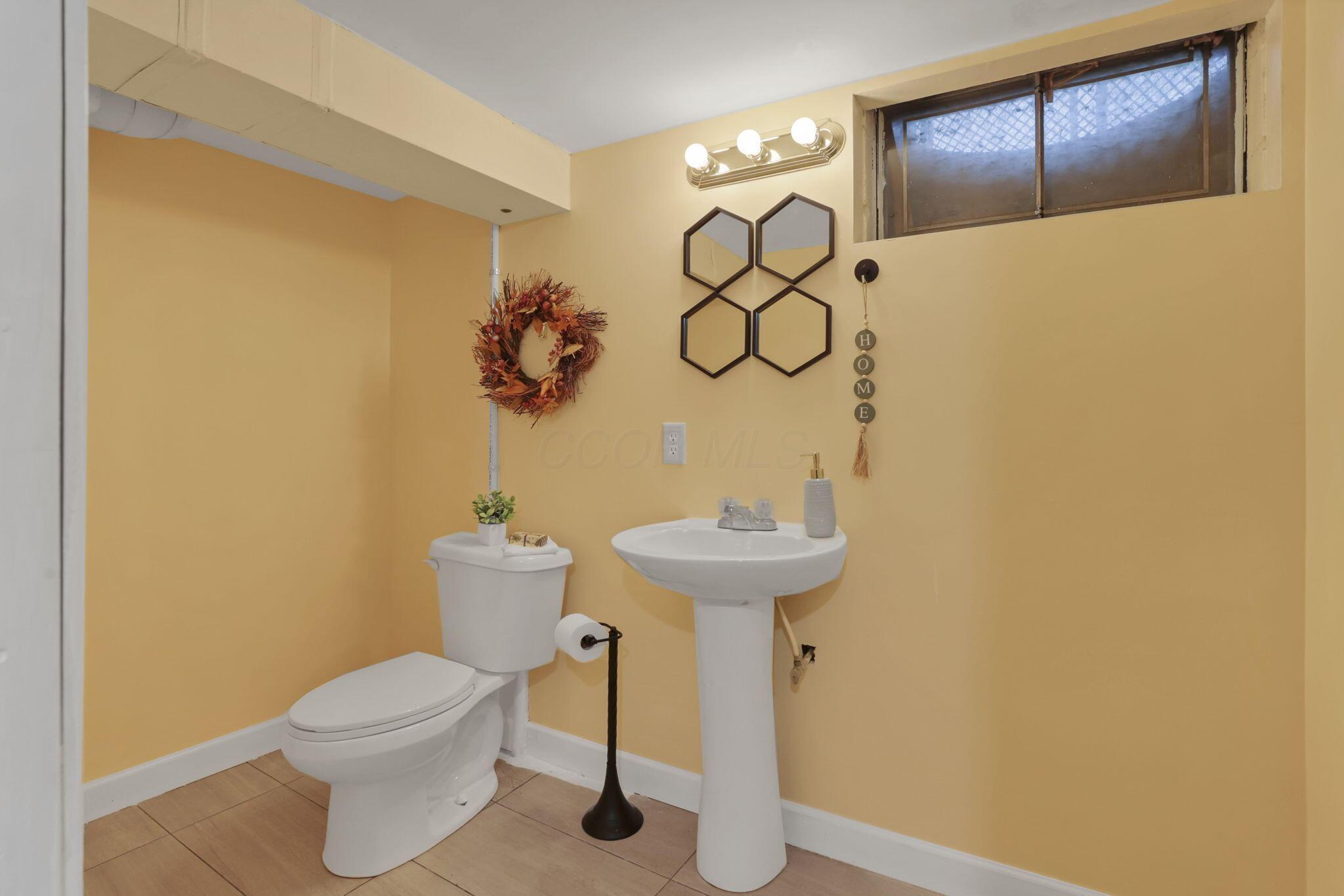 1205 Kenwick Road Columbus, OH 43209 - Photo 35 of 47 half bath in basement