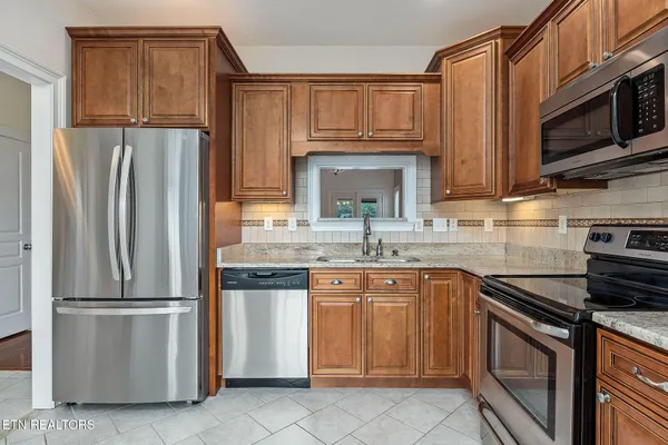 $339,900 | 160 Genesis Avenue, Crossville, TN 38571