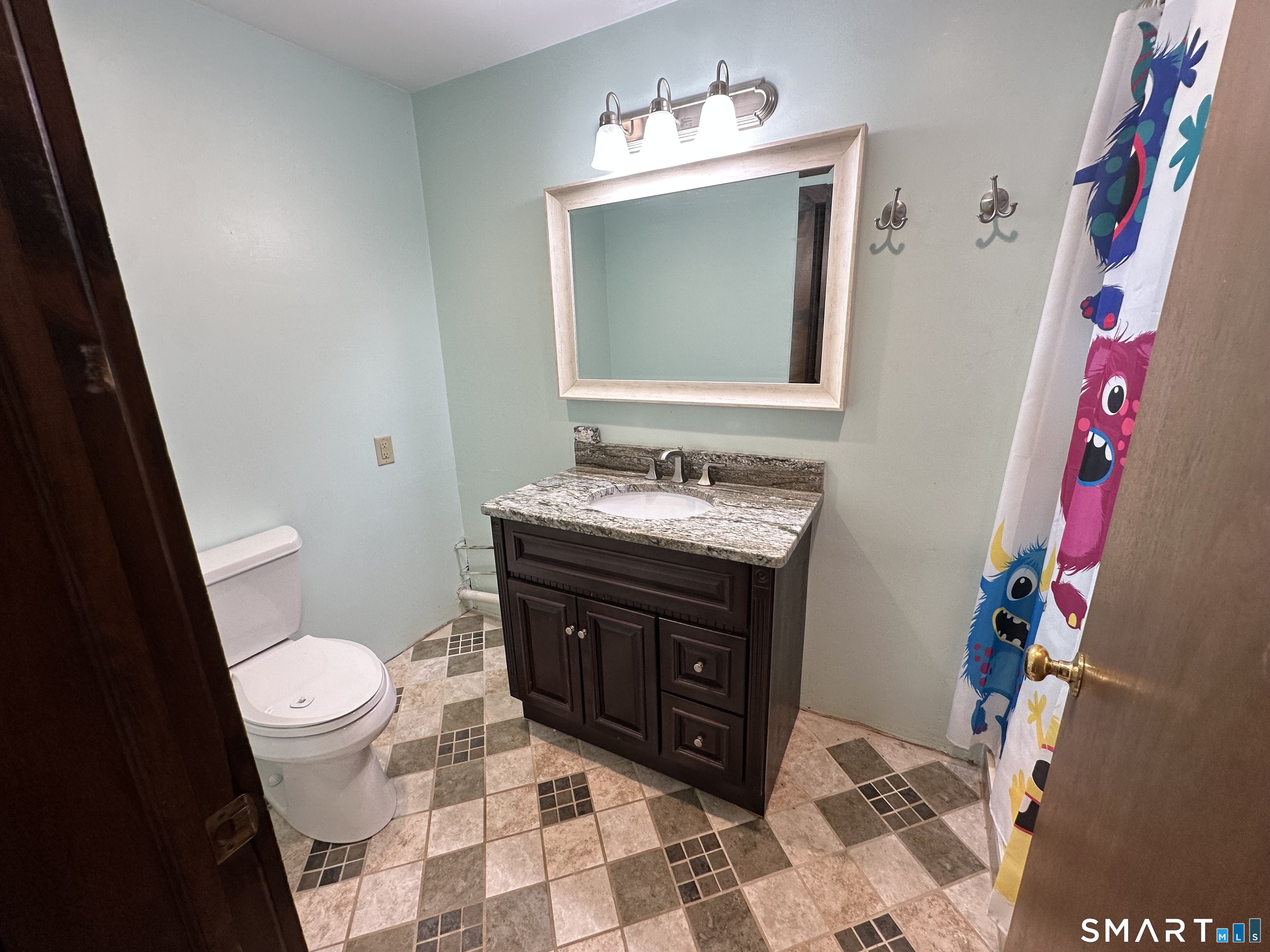 4 Ellis Road East Hampton, CT 06424 - Photo 12 of 20 Gallery Image 12