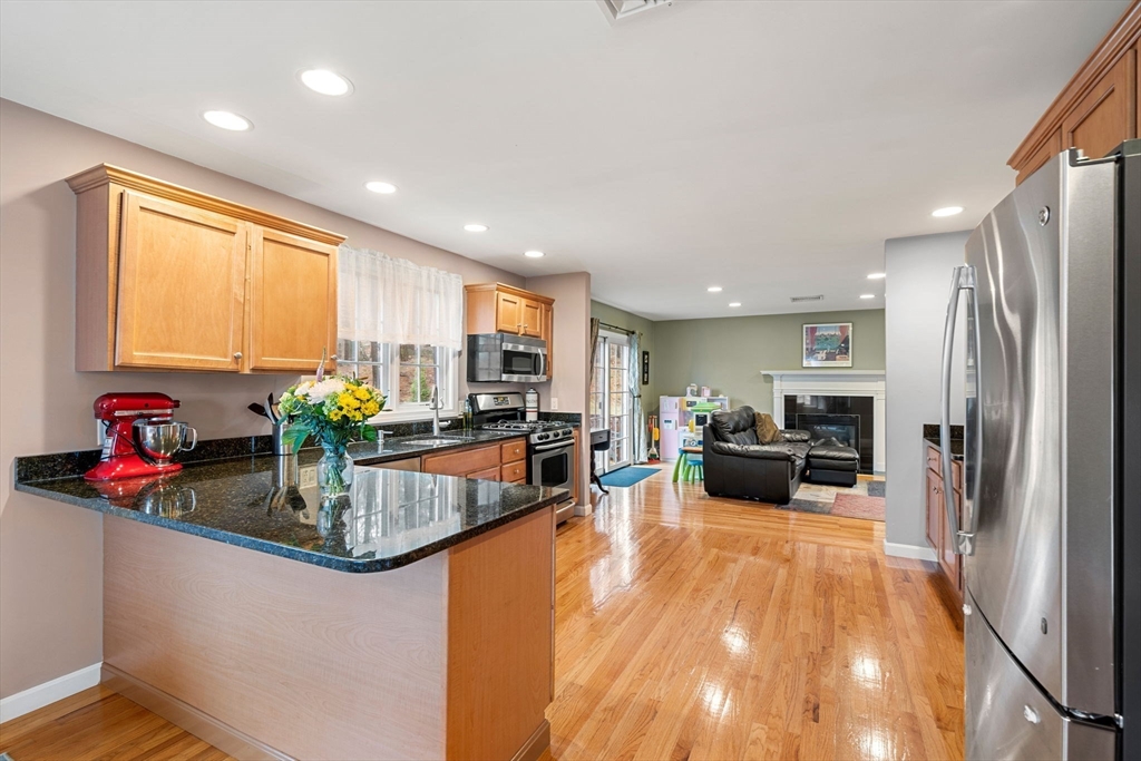 23 Jewett Road Beverly, MA 01915 - Photo 3 of 39 Gallery Image 3