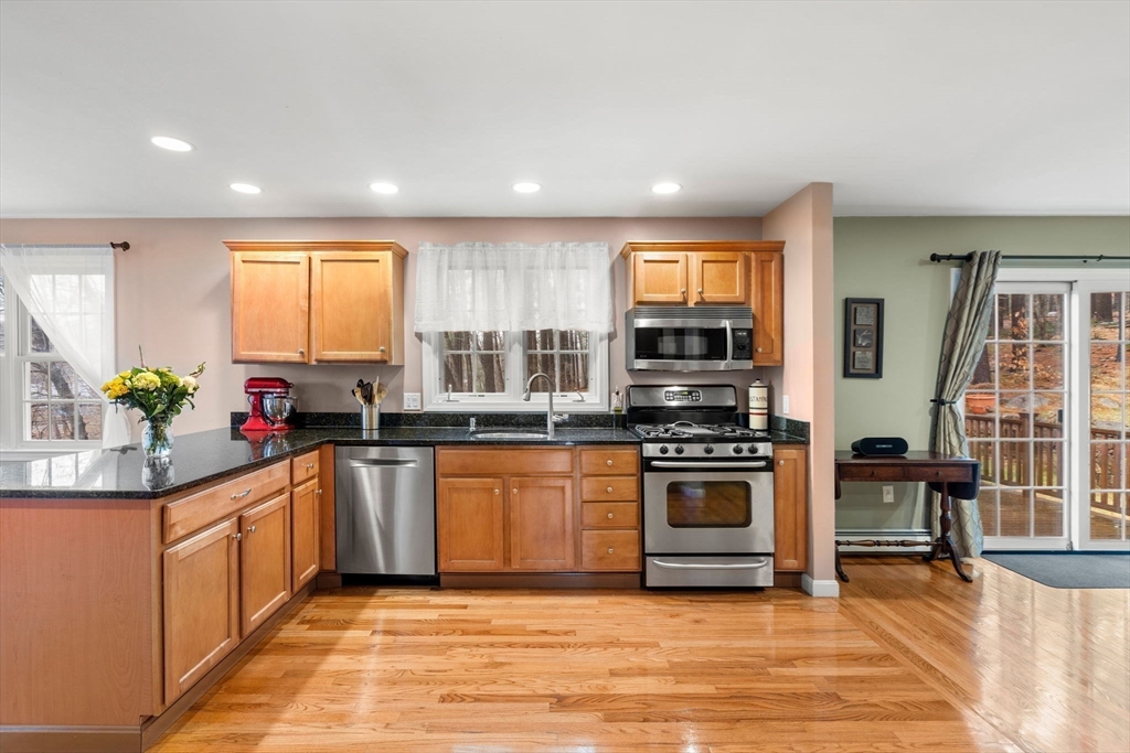 23 Jewett Road Beverly, MA 01915 - Photo 7 of 39 Gallery Image 7