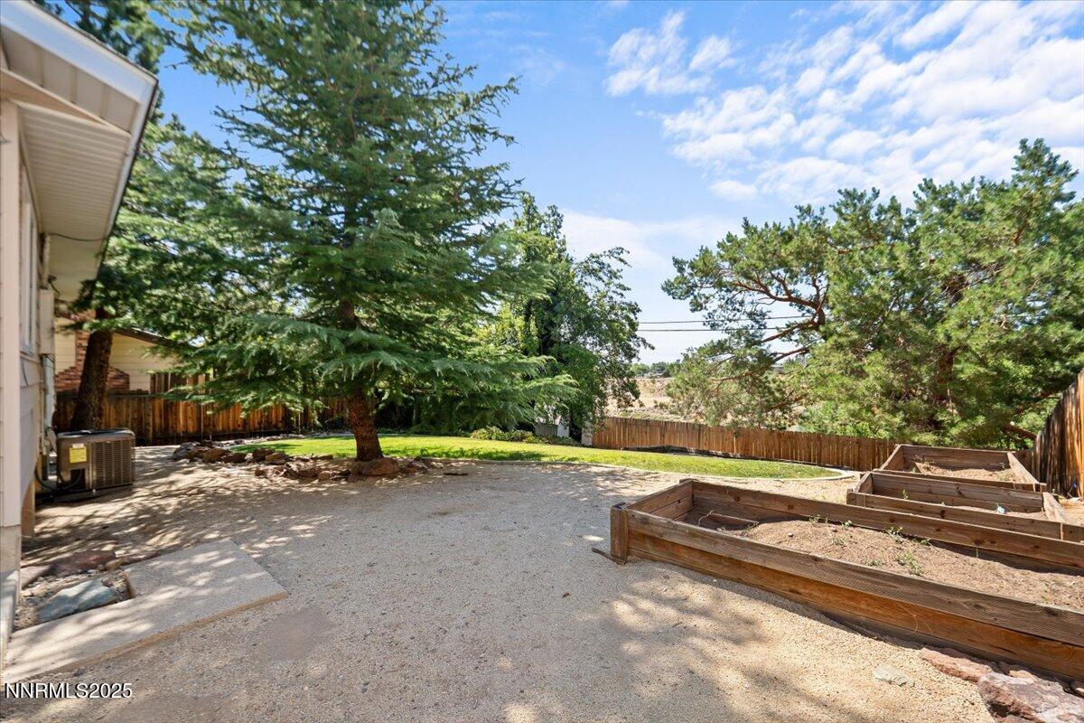 3080 Slater Avenue Reno, NV 89503 - Photo 16 of 17 a view of a park with large trees