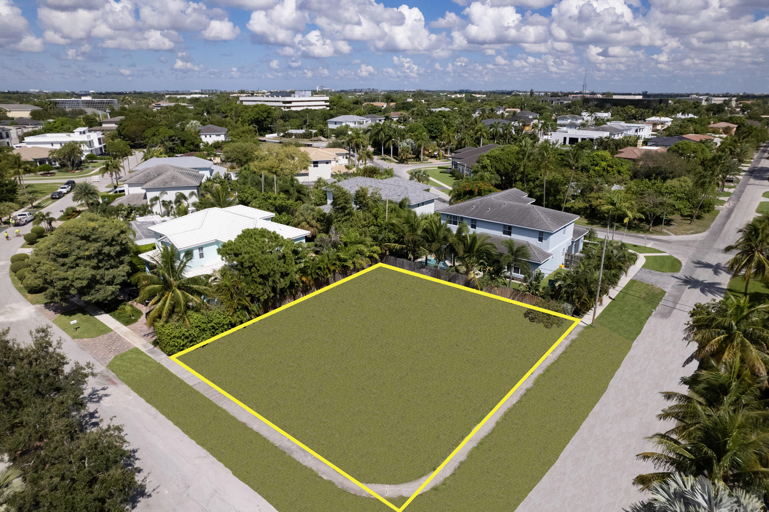 399 Northeast 7th Street Boca Raton, FL 33432 - Photo 18 of 22 399 NE 7th St Perimeter