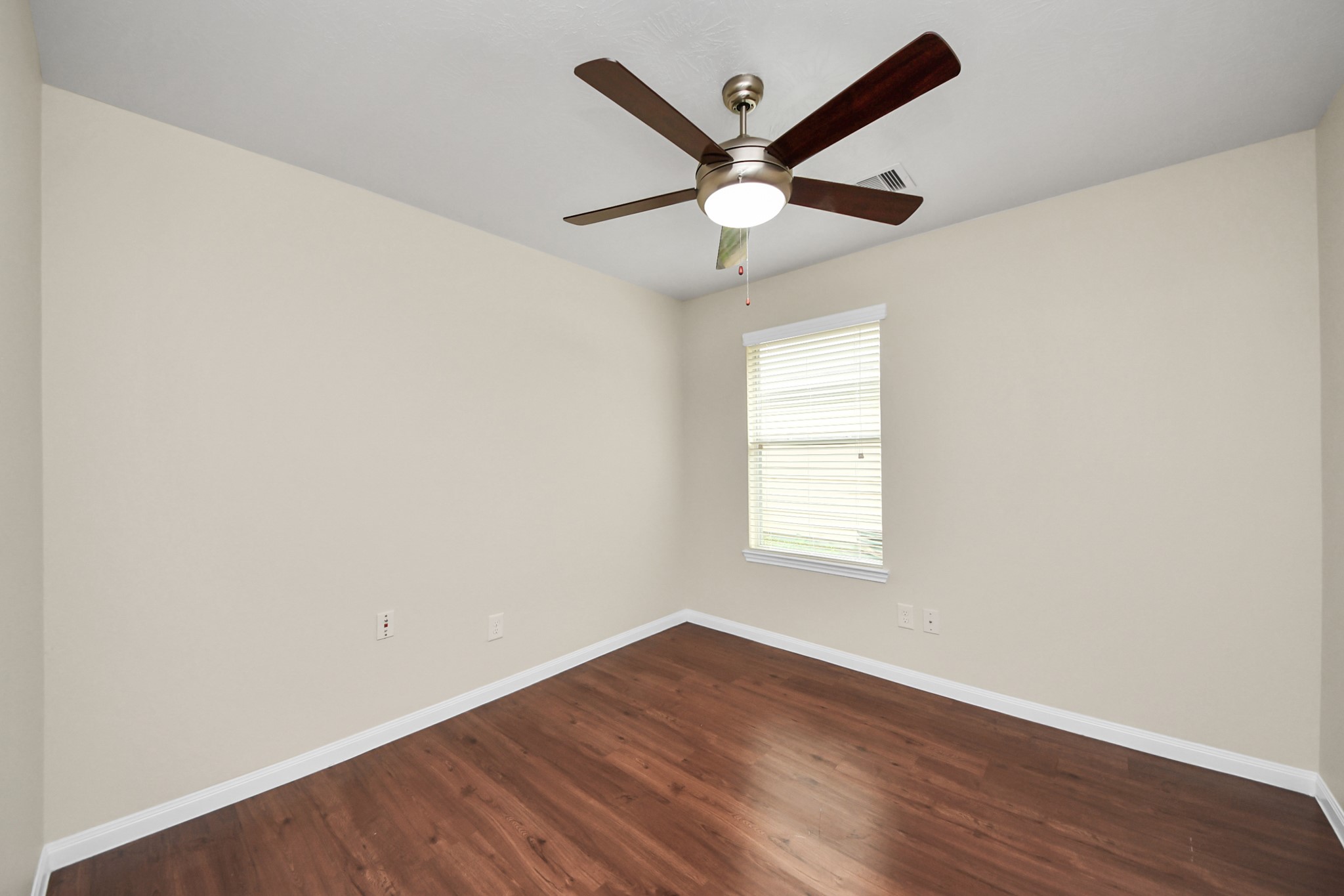 819 Sun Prairie Drive Houston, TX 77090 - Photo 13 of 20