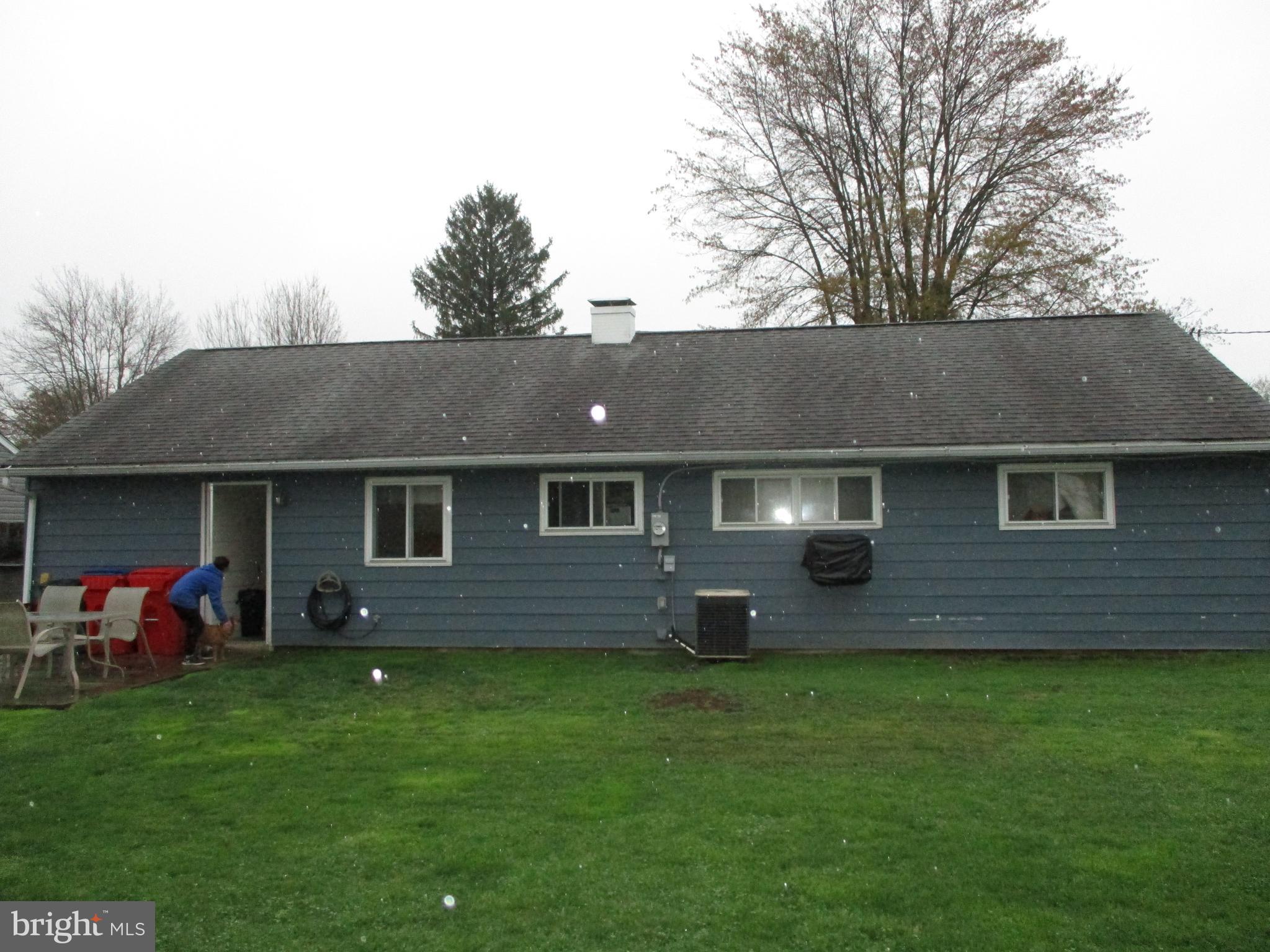 661 Locust Road Warminster, PA 18974 - Photo 12 of 13