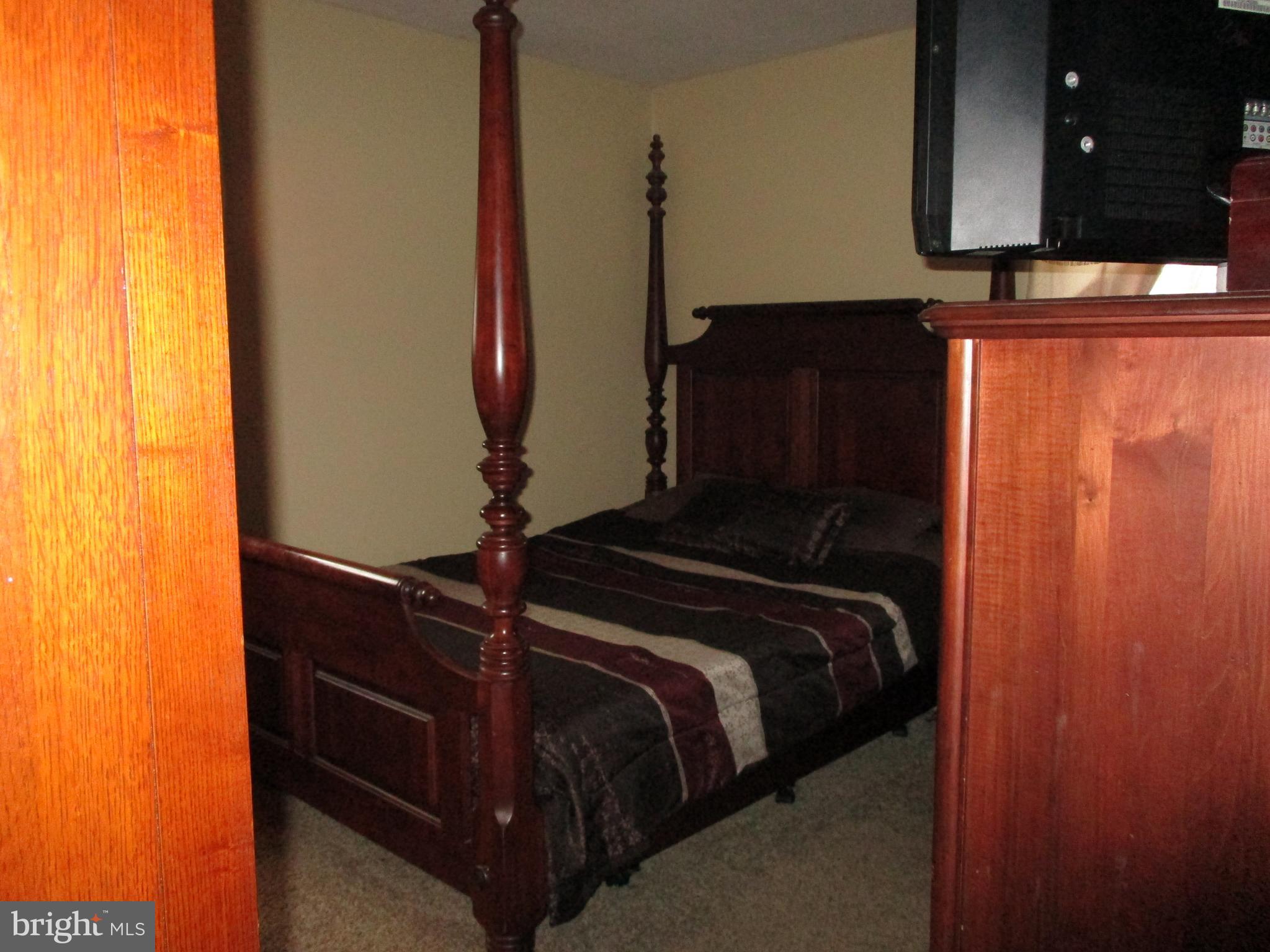 661 Locust Road Warminster, PA 18974 - Photo 9 of 13
