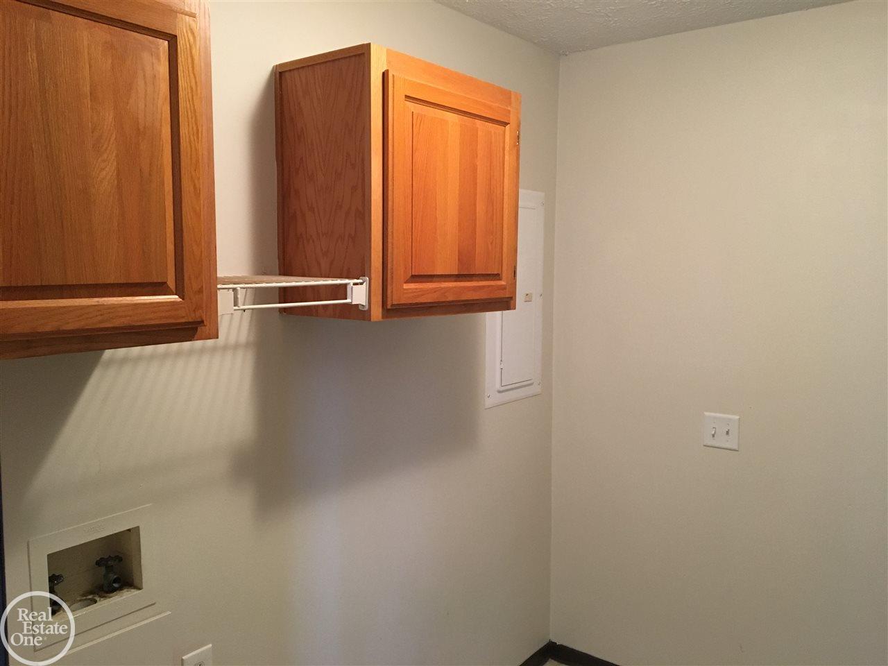 2711 Michigan Road Port Huron, MI 48060 - Photo 11 of 31