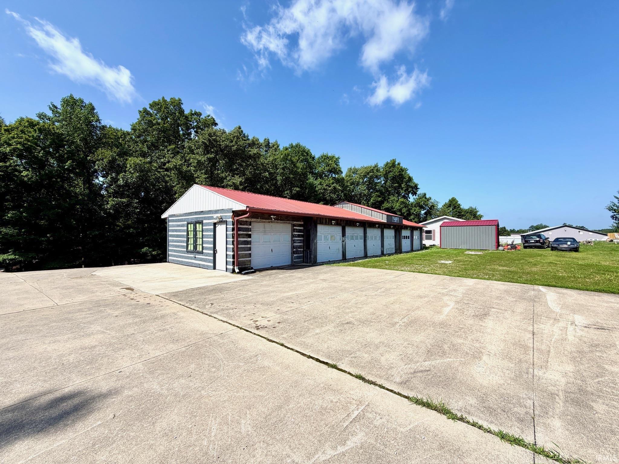 2595 Old State Road Bedford, IN 47421 - Photo 42 of 50