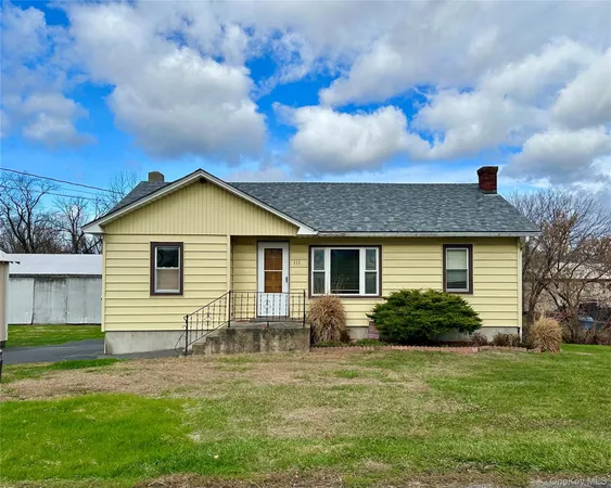 $2,100 | 111 Round Hill Road, Florida, NY 10921