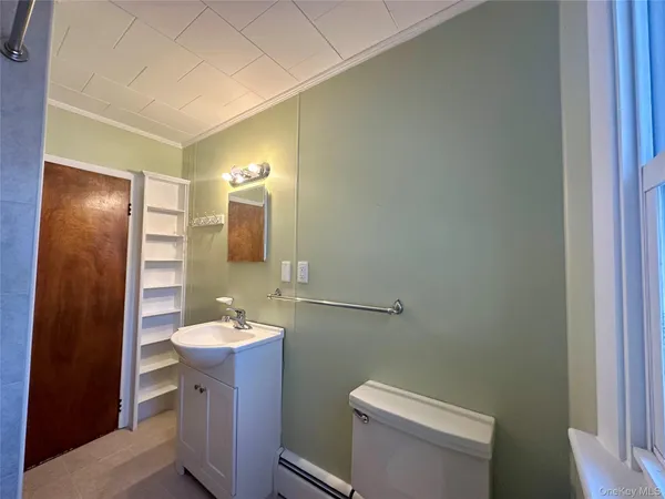 $2,100 | 111 Round Hill Road, Florida, NY 10921