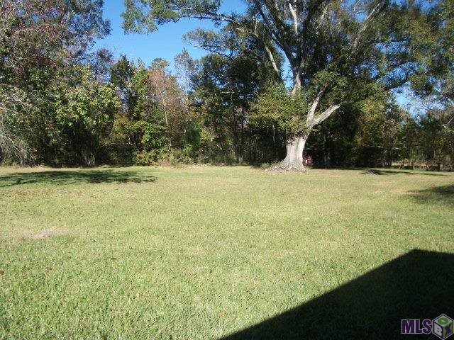 6455 Brownfields Drive Baton Rouge, LA 70811 - Photo 17 of 18 back yard