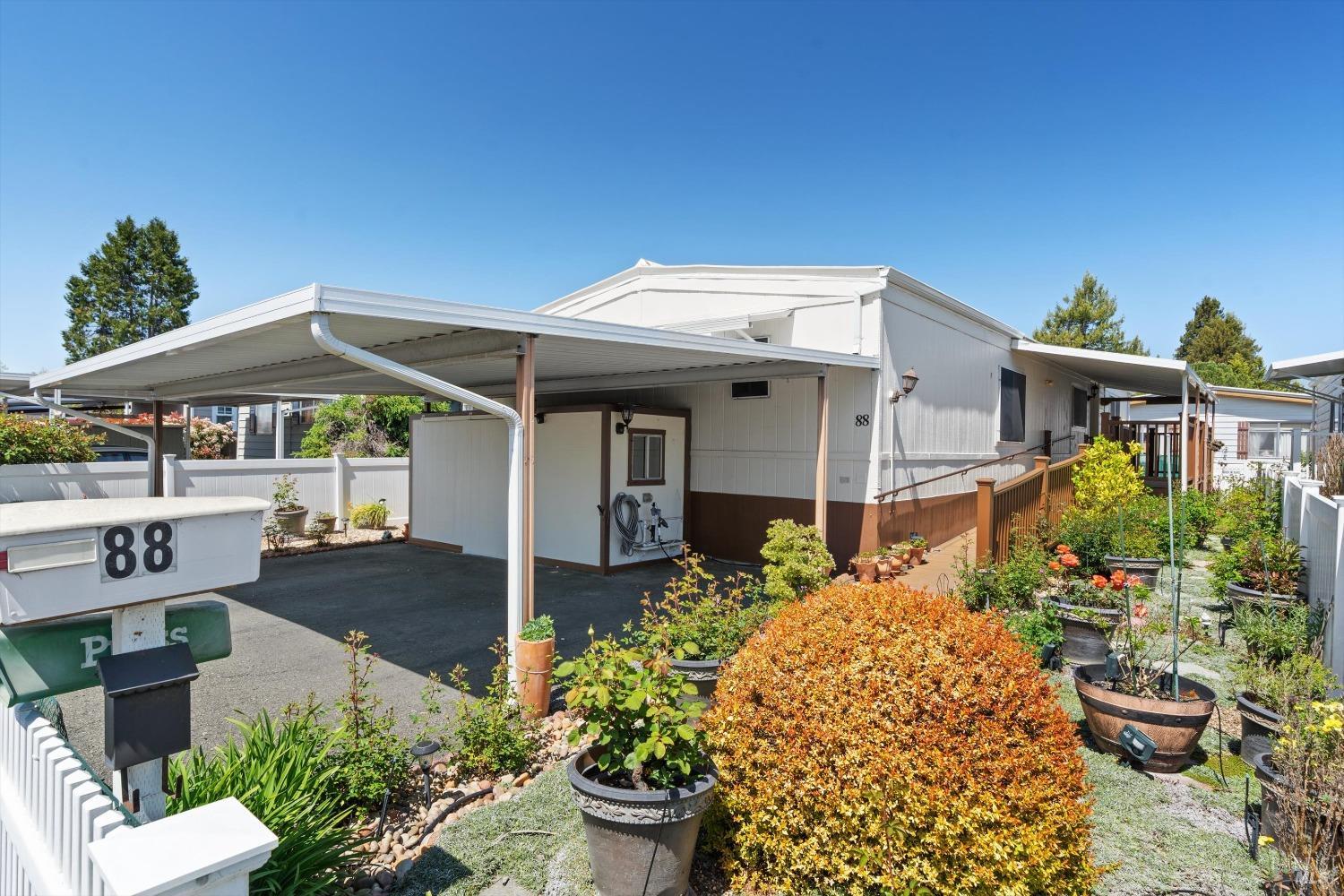 88 Walnut Circle Rohnert Park, CA 94928 - Photo 1 of 1 Gallery Image 1