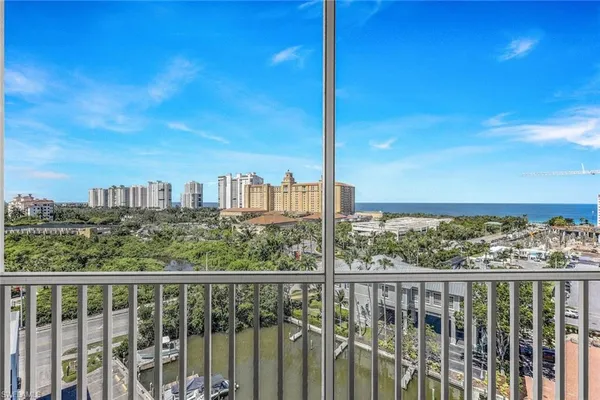 $14,000 | 400 Flagship Drive, Unit 902, Naples, FL 34108