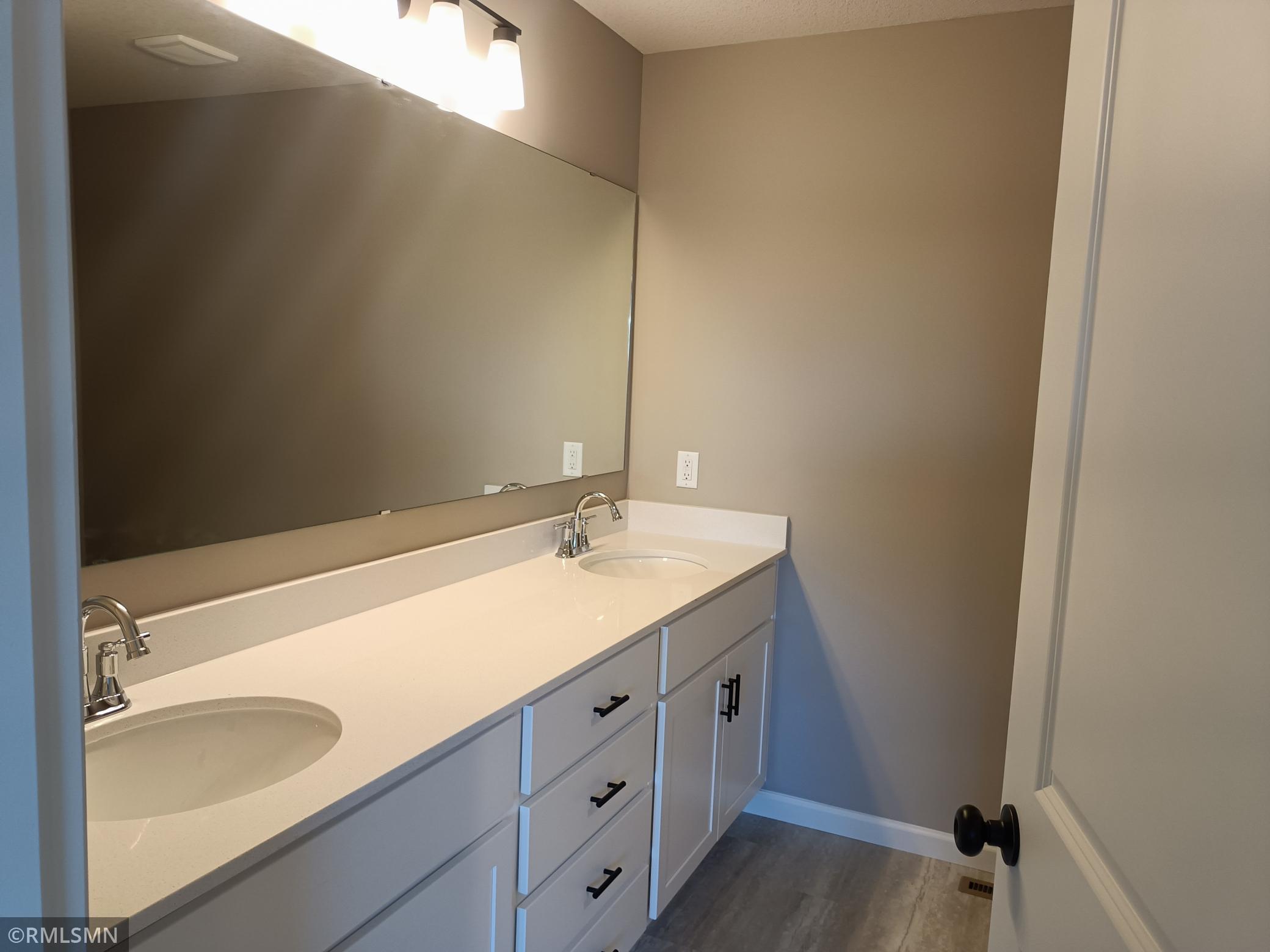 914 Buffalo Street Delano, MN 55328 - Photo 20 of 36