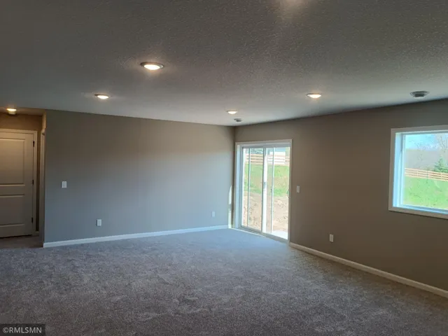 $509,900 | 914 Buffalo Street, Delano, MN 55328