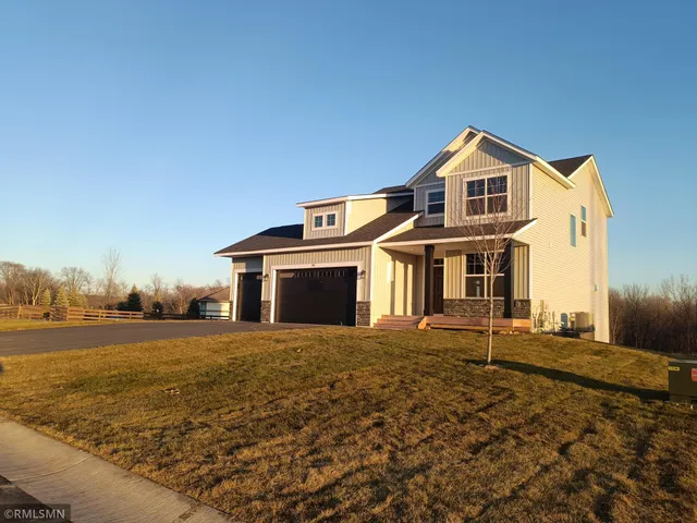 $509,900 | 914 Buffalo Street, Delano, MN 55328
