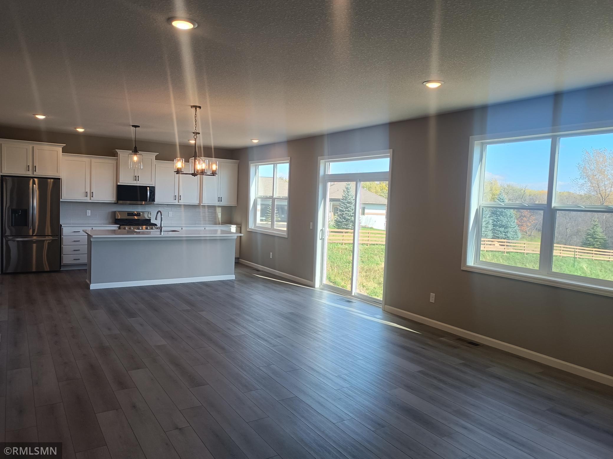 914 Buffalo Street Delano, MN 55328 - Photo 10 of 36