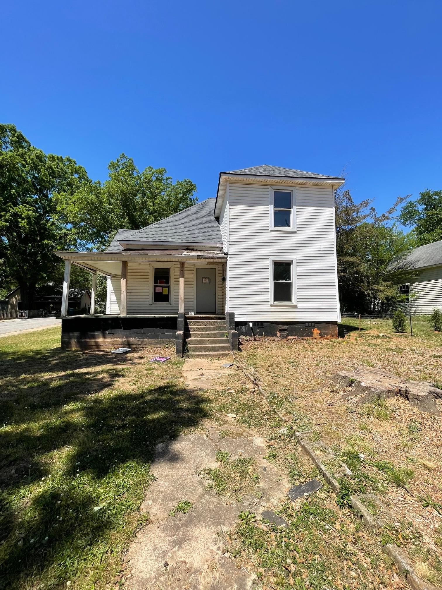 203 Poplar Street Gaffney, SC 29341 - Photo 1 of 16