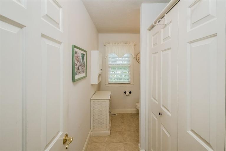 17 Meadowbrook Road Mashpee, MA 02649 - Photo 18 of 29 a bathroom with a shower