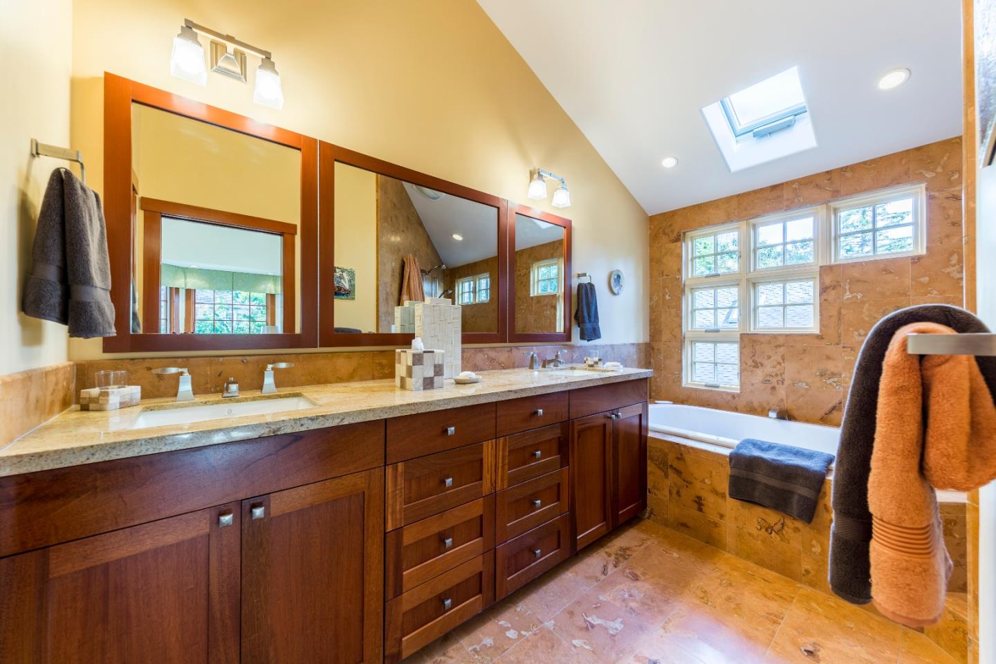 113 Princeton Road Menlo Park, CA 94025 - Photo 14 of 29