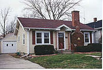 233 South Ridge Street Crown Point, IN 46307 - Photo 1 of 3 Gallery Image 1