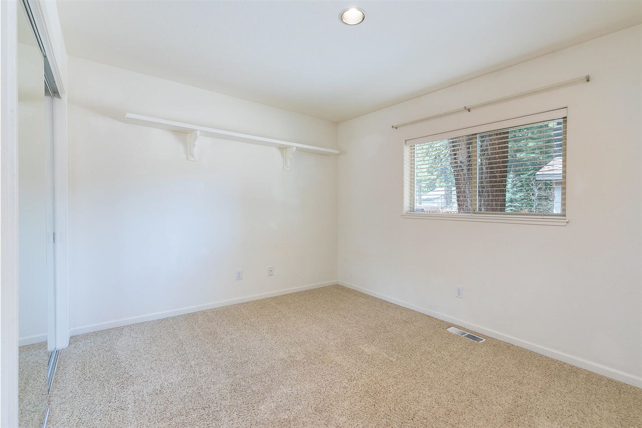10611 Torrey Pine Road Truckee, CA 96161 - Photo 14 of 20 Gallery Image 14