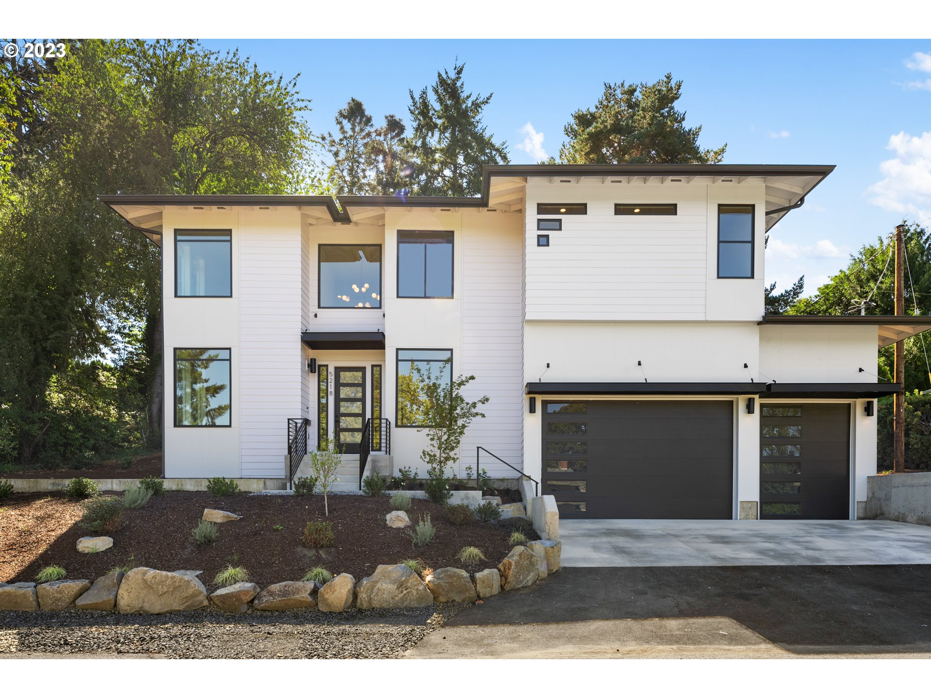 5218 Southwest Boundary Street Portland, OR 97221 - Photo 1 of 48