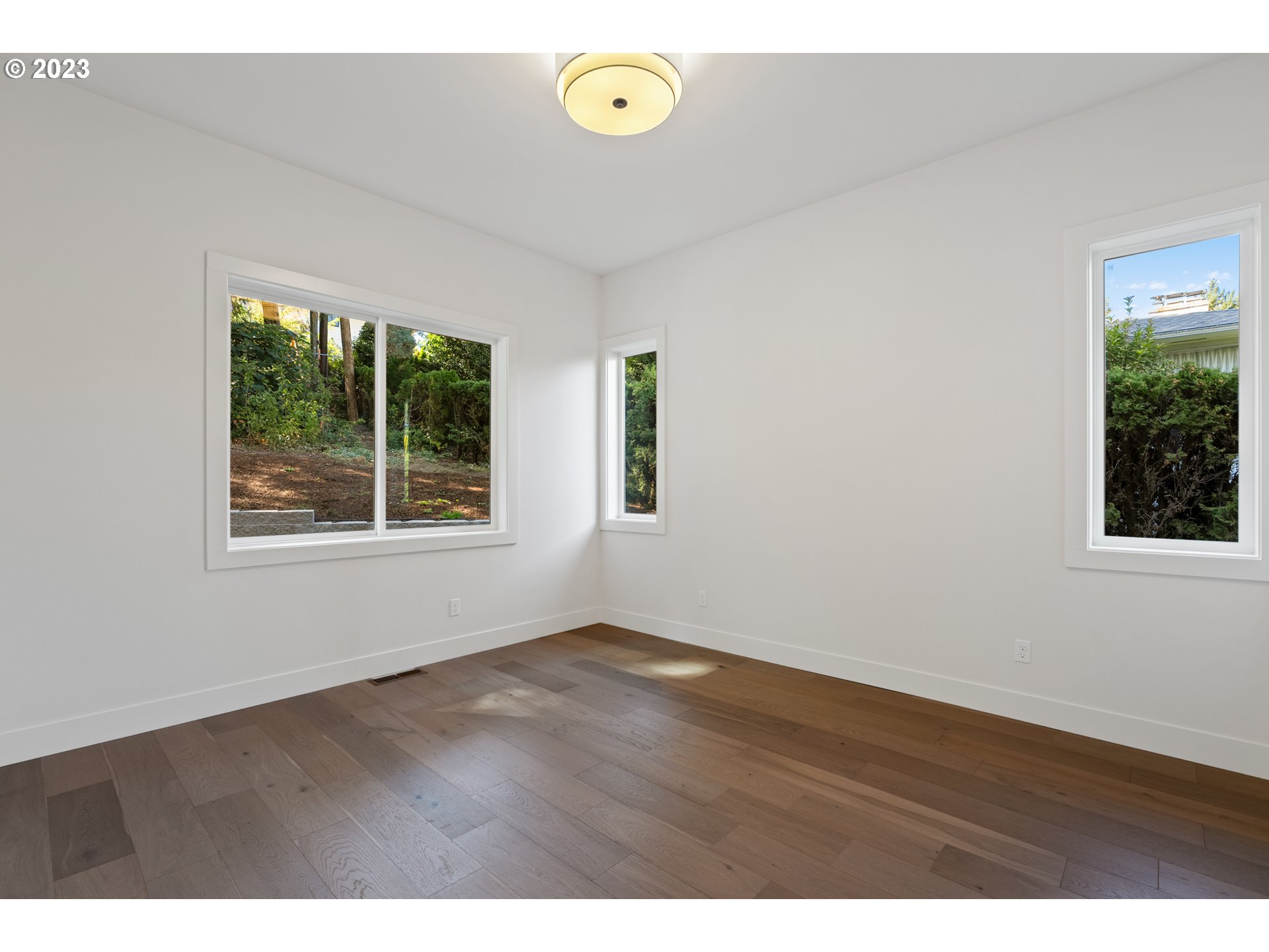 5218 Southwest Boundary Street Portland, OR 97221 - Photo 19 of 48