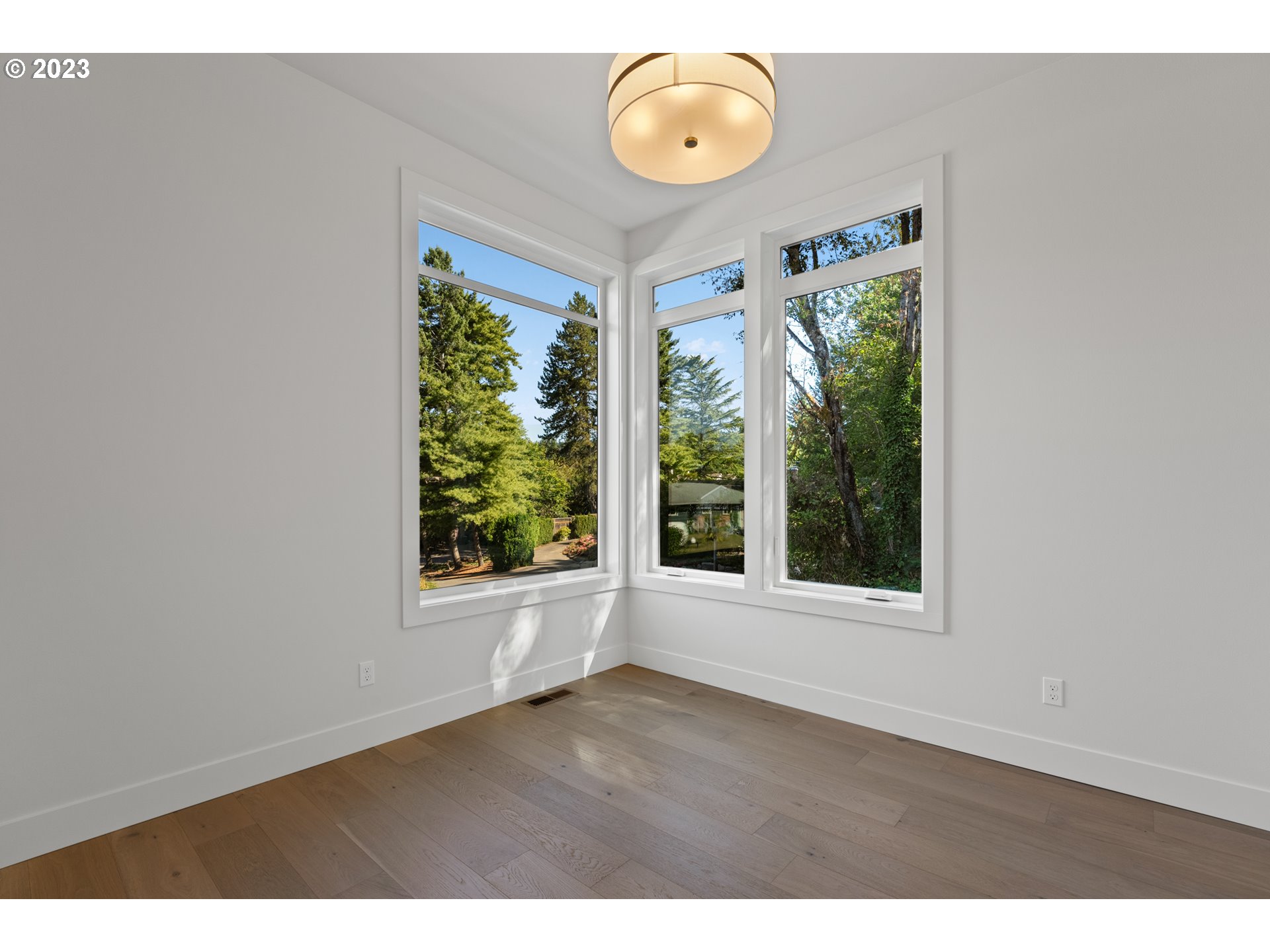 5218 Southwest Boundary Street Portland, OR 97221 - Photo 22 of 48