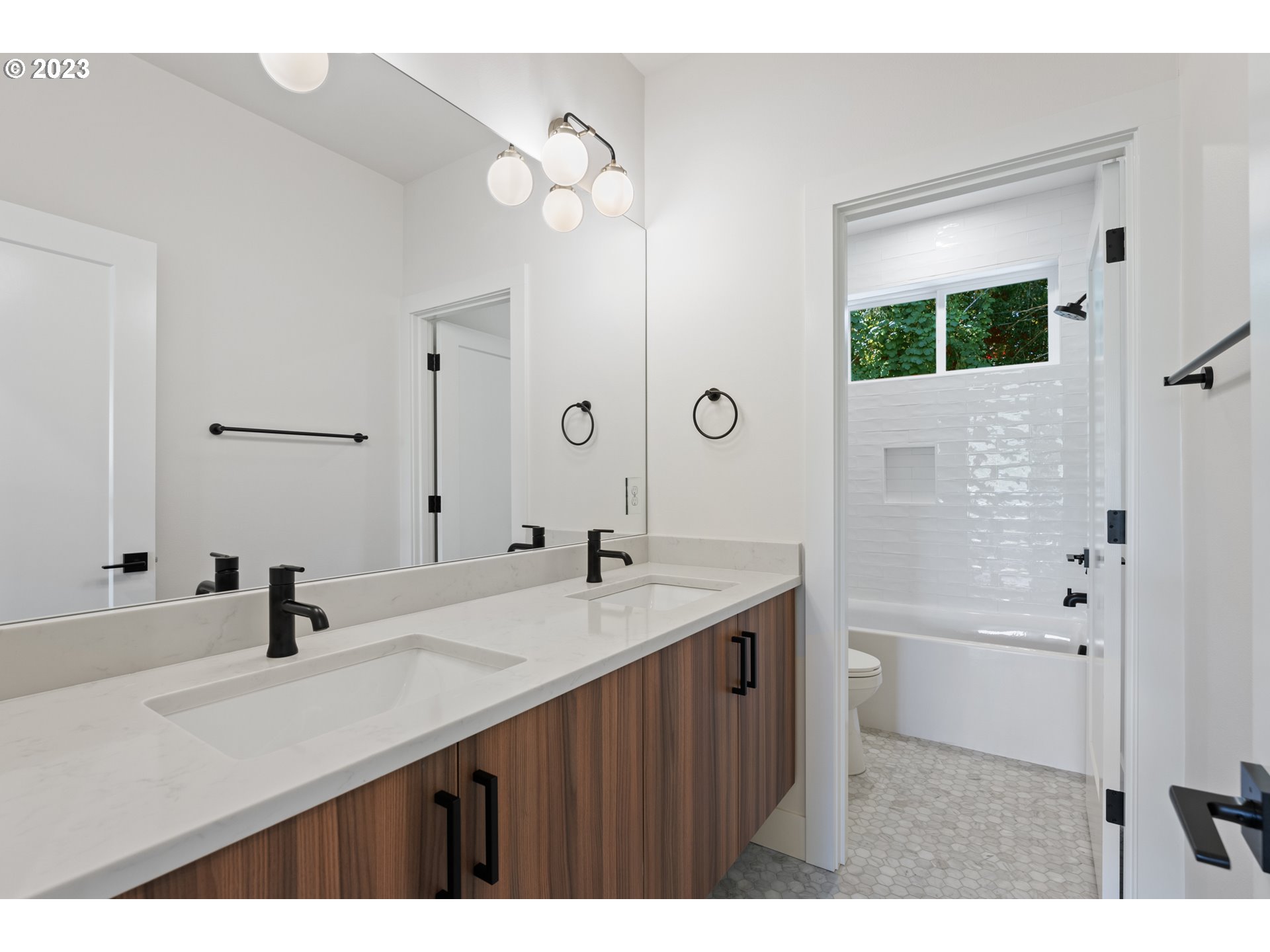 5218 Southwest Boundary Street Portland, OR 97221 - Photo 30 of 48