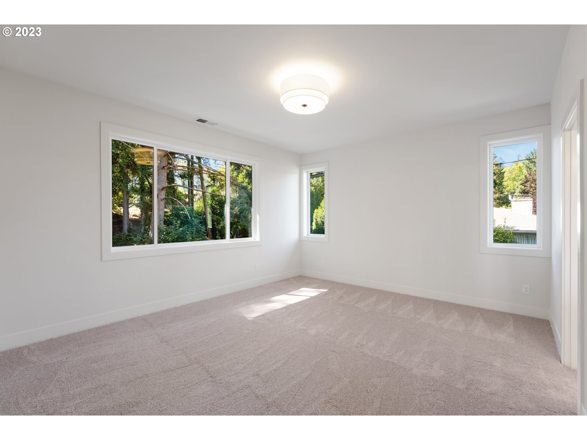 5218 Southwest Boundary Street Portland, OR 97221 - Photo 35 of 48