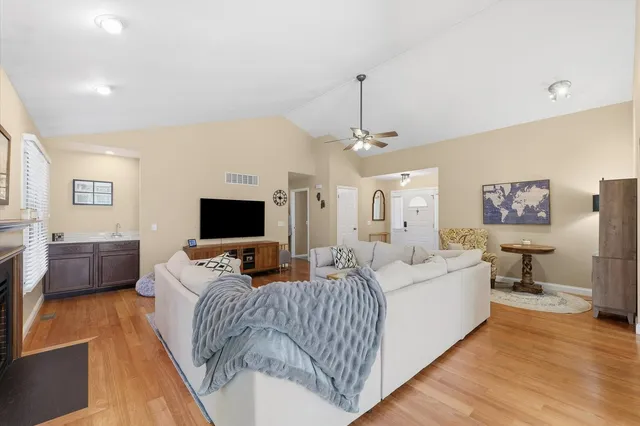 $324,900 | 2707 Cherry Hills Drive, Champaign, IL 61822