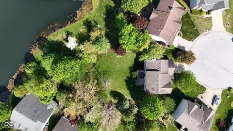 $424,900 | 3399 Buckmoor Parkway, Greenwood, IN 46143