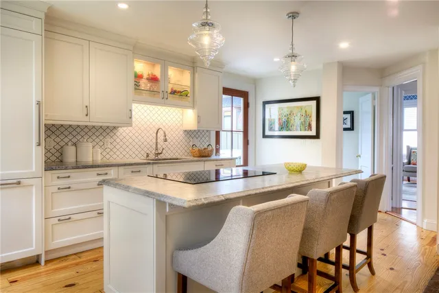 $25,000 | 204 Spring Street, Newport, RI 02840