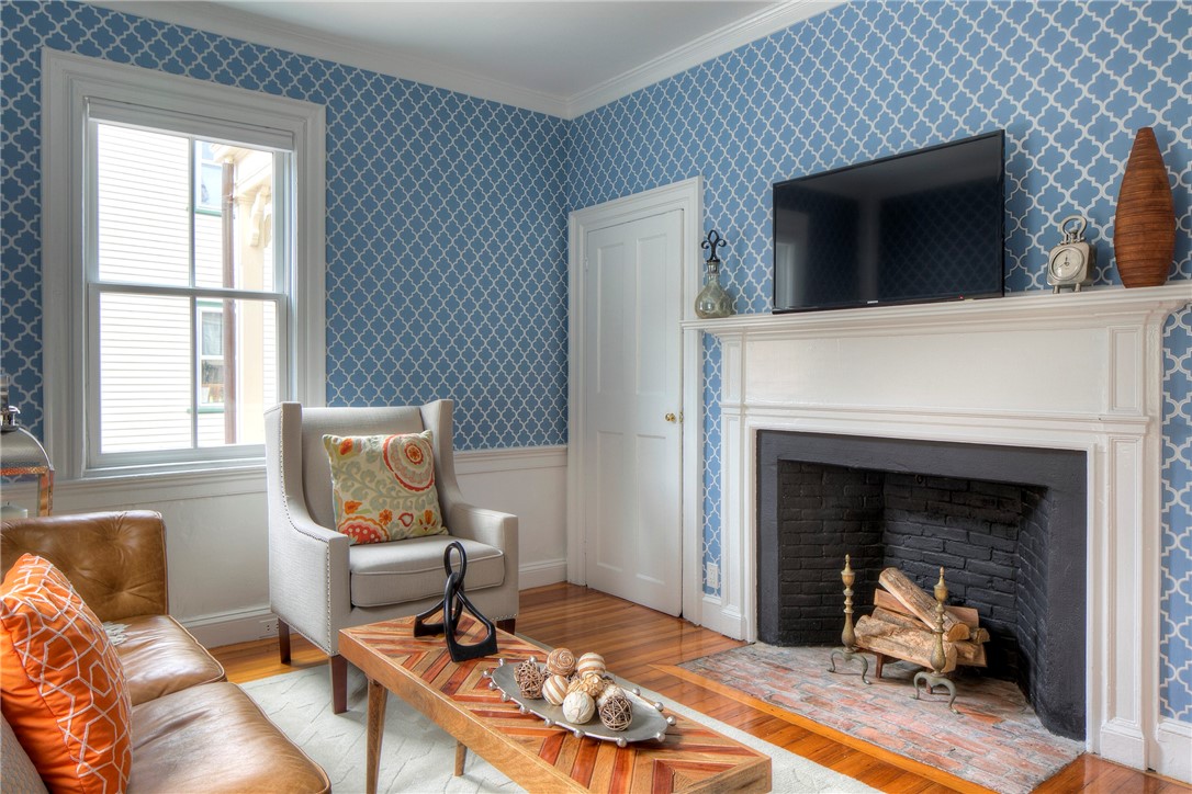 204 Spring Street Newport, RI 02840 - Photo 15 of 50