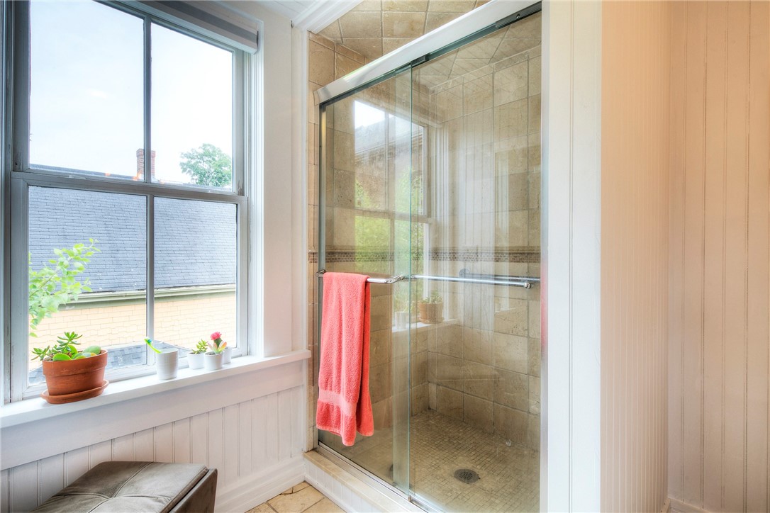 204 Spring Street Newport, RI 02840 - Photo 35 of 50