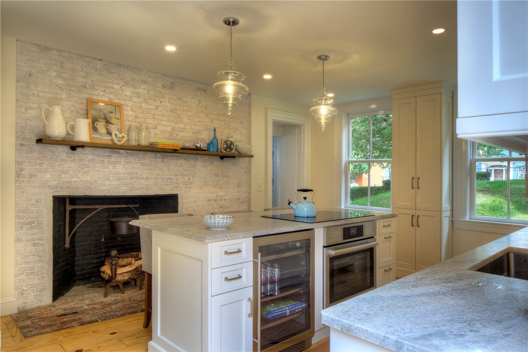 204 Spring Street Newport, RI 02840 - Photo 42 of 50