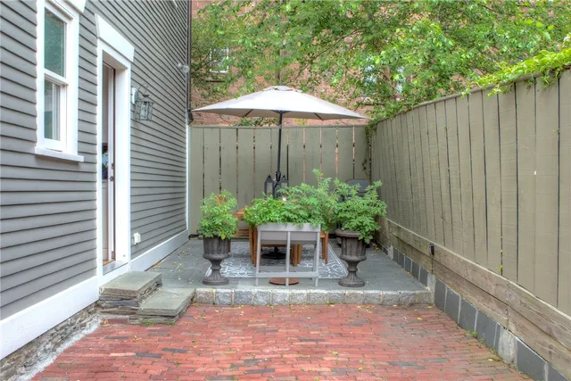 $25,000 | 204 Spring Street, Newport, RI 02840