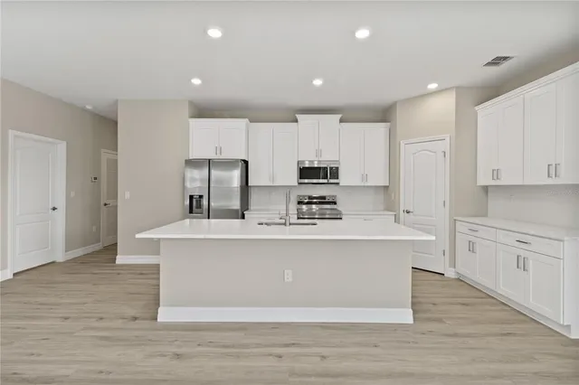 $364,900 | 941 Belle Oak Drive, Leesburg, FL 34748