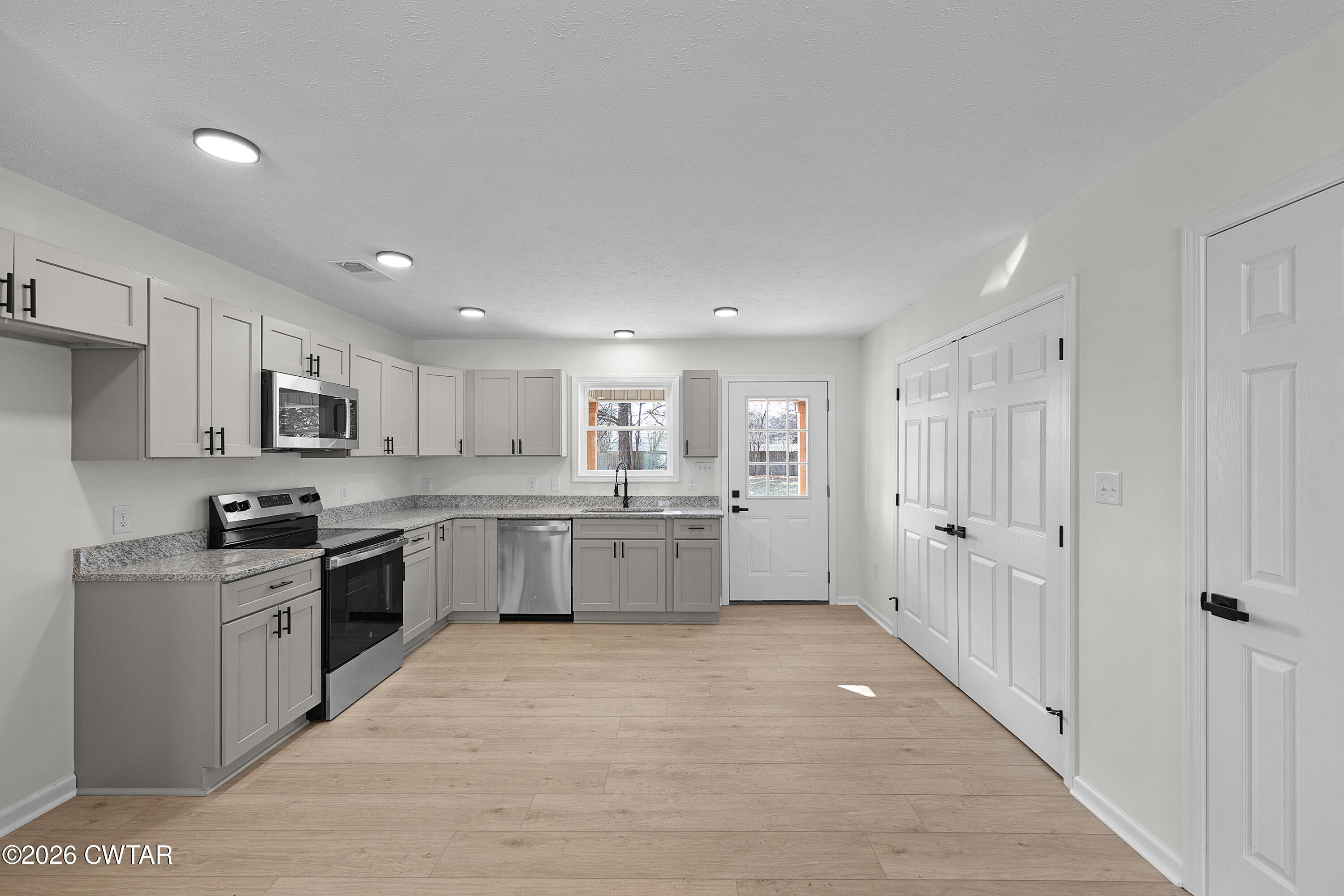 15 Riley Cove Jackson, TN 38305 - Photo 9 of 19 EN4A1581